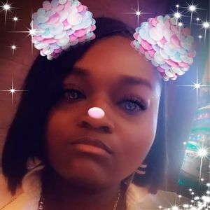 Meet your Posher, Sade